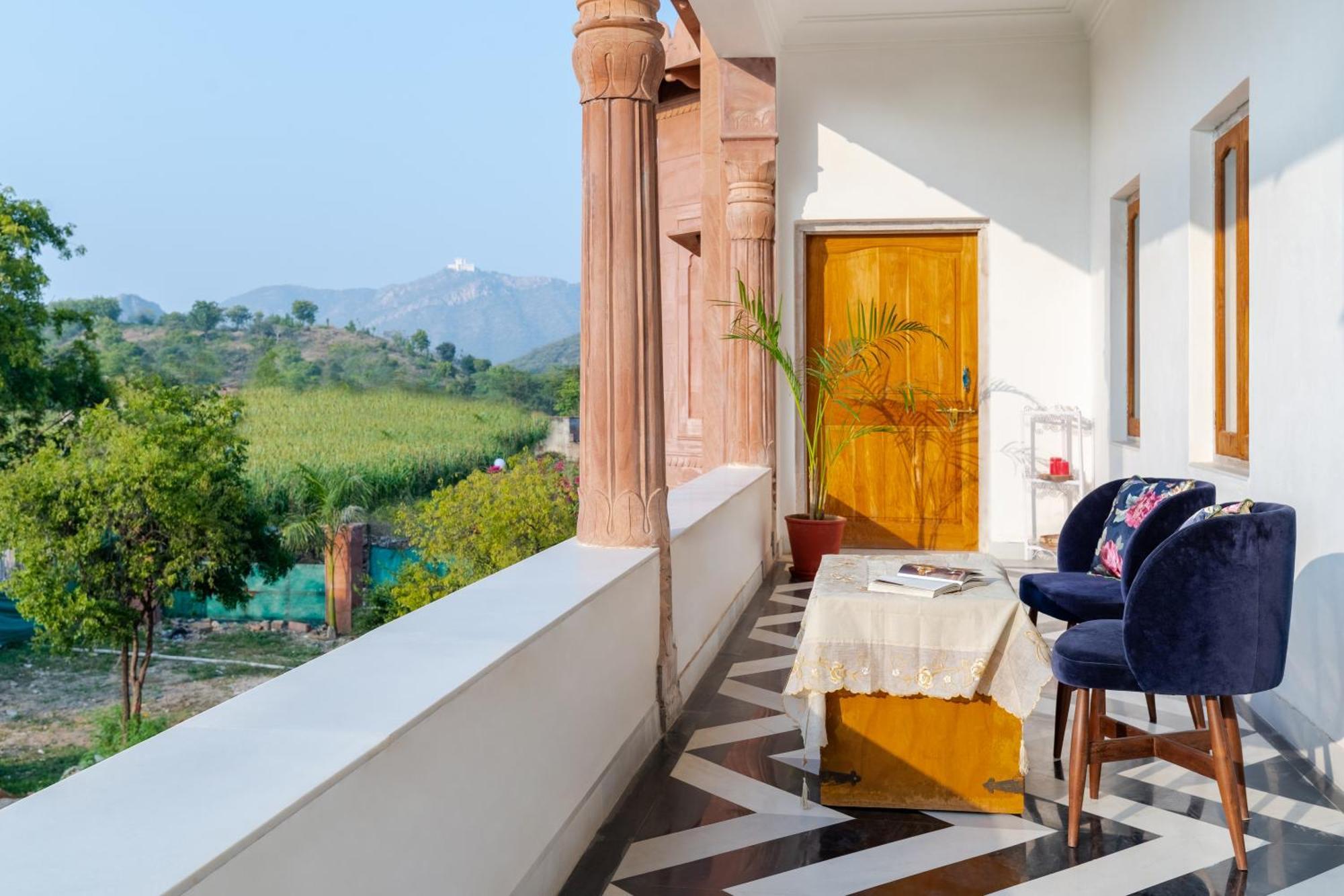 Castle Oodeypore A Boutique Stay Удайпур Екстериор снимка