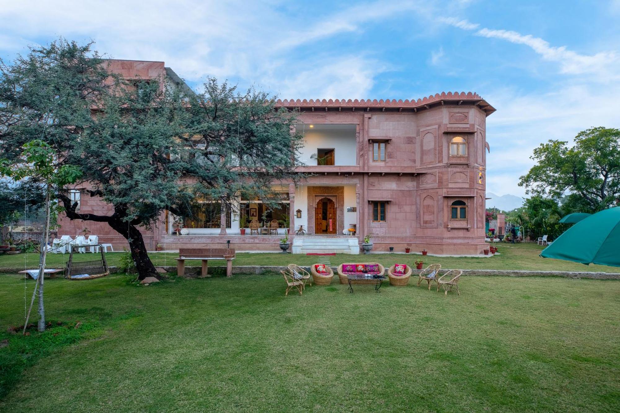 Castle Oodeypore A Boutique Stay Удайпур Екстериор снимка